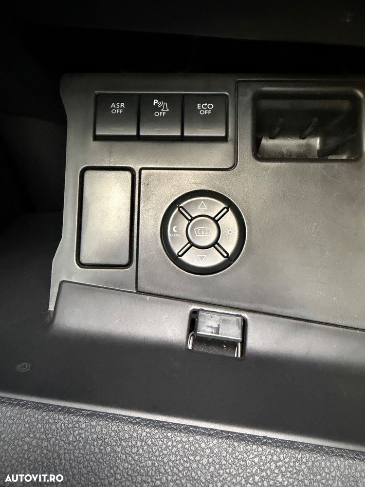 Peugeot 508 RXH Hybrid4 - 31