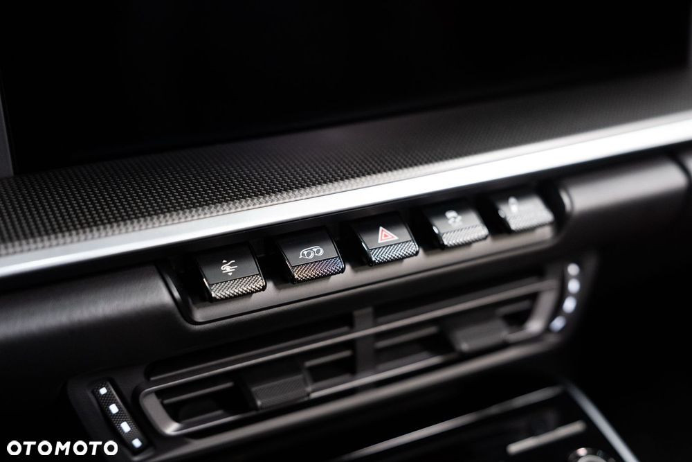 Porsche 911 Carrera 4S - 28