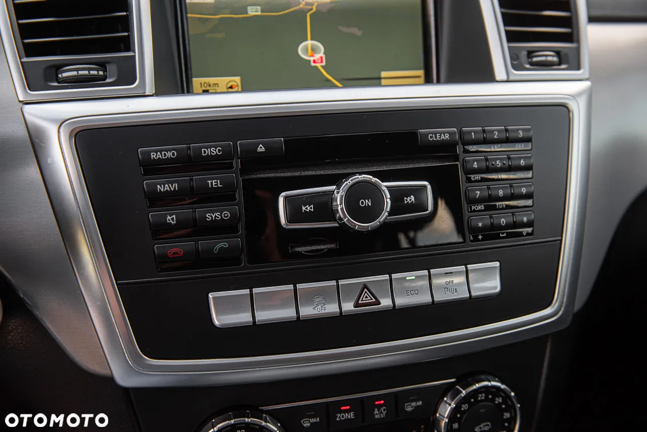 Mercedes-Benz ML 350 BlueTec 4-Matic - 26