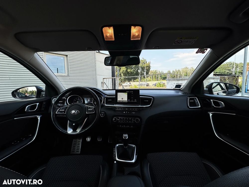 Kia Ceed 1.4 T-GDI OPF Platinum Edition - 18