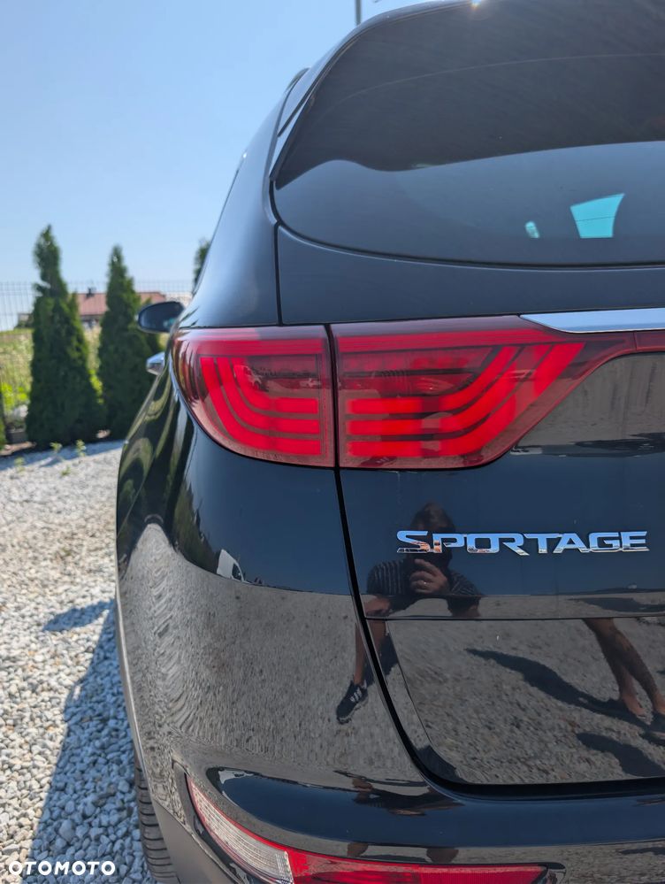 Kia Sportage 2,0 CRDI AWD GT Line - 35
