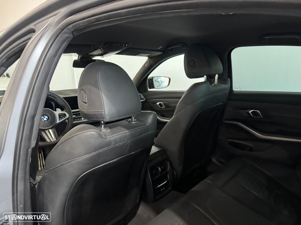 BMW 320 d Pack M Auto - 11