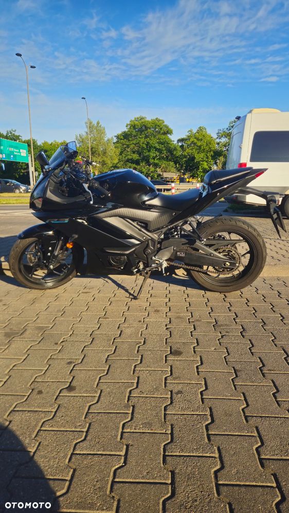 Yamaha R3 - 5