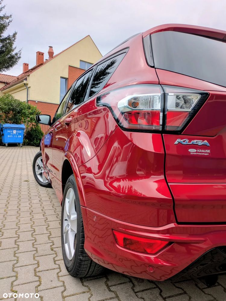 Ford Kuga 1.5 EcoBoost 2x4 ST-Line - 8