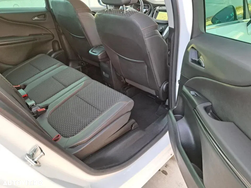 Opel Zafira - 8
