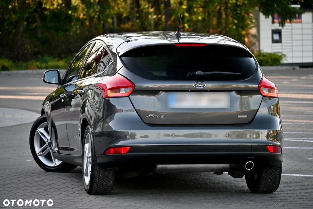 Ford Focus 1.5 EcoBoost Titanium - 17