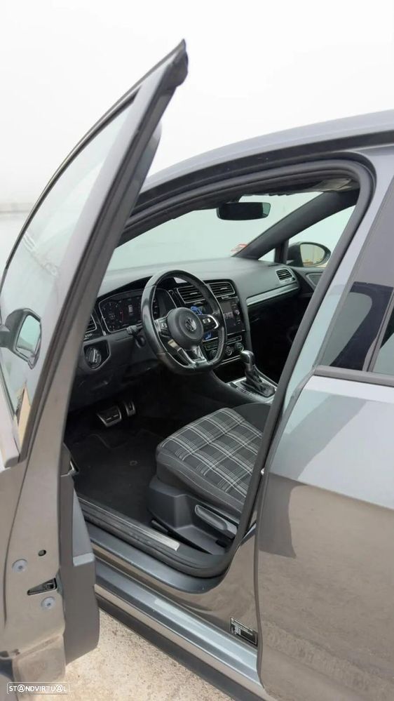 VW Golf 2.0 TDI GTD DSG - 7