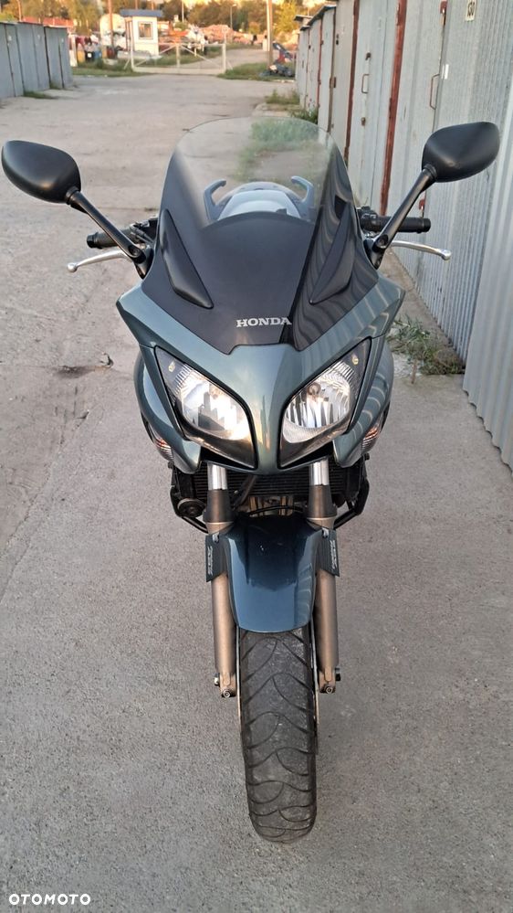 Honda CBF - 13