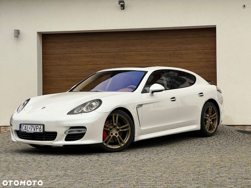 Porsche Panamera Turbo - 10
