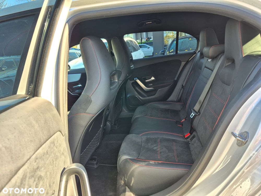 Mercedes-Benz Klasa A 220 4-Matic AMG Line 7G-DCT - 21