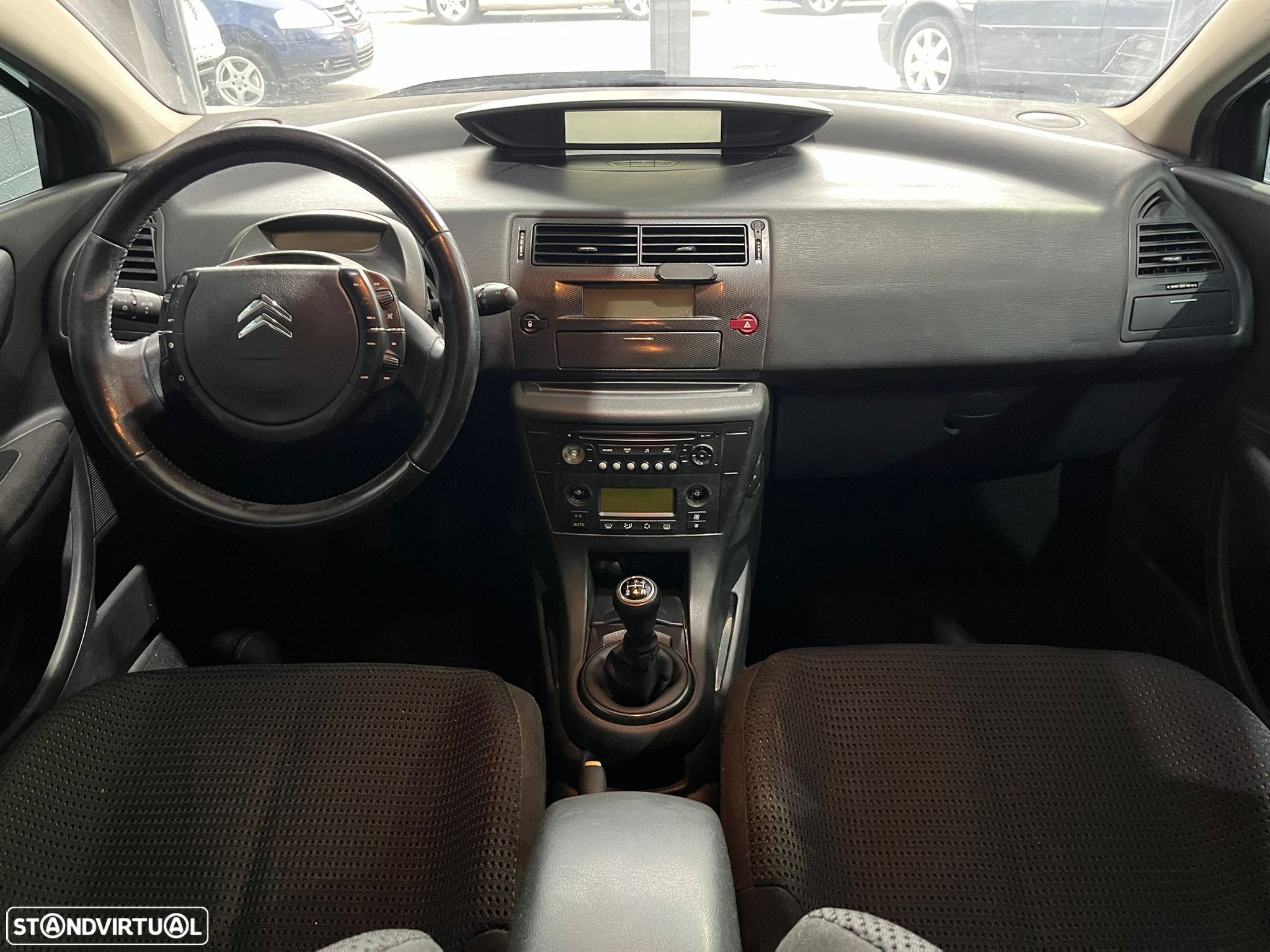 Citroën C4 1.6 HDi 110 VTR Pack - 8