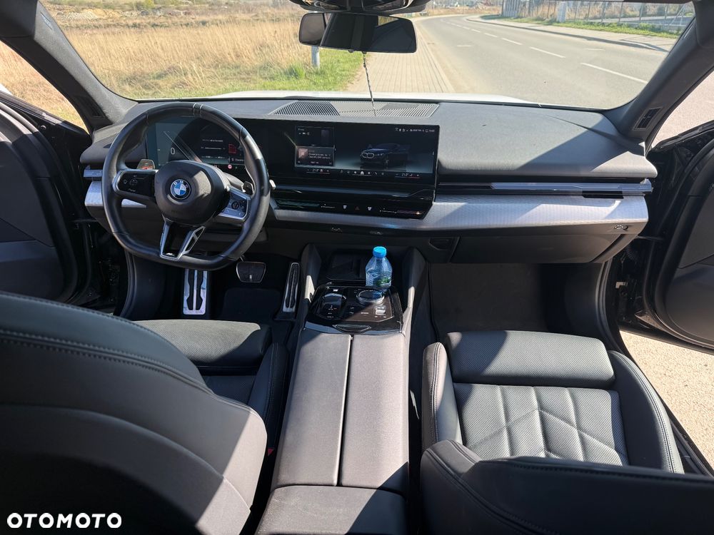 BMW Seria 5 520d xDrive mHEV - 10