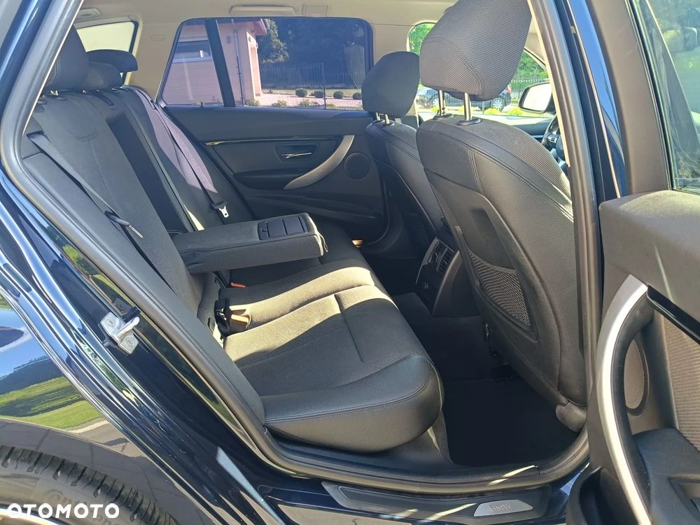 BMW Seria 3 320d Edition M Sport Shadow - 20