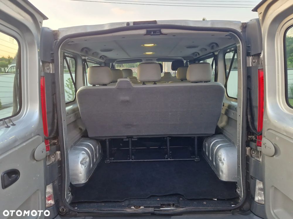 Opel Vivaro L1H1 2.7t - 8