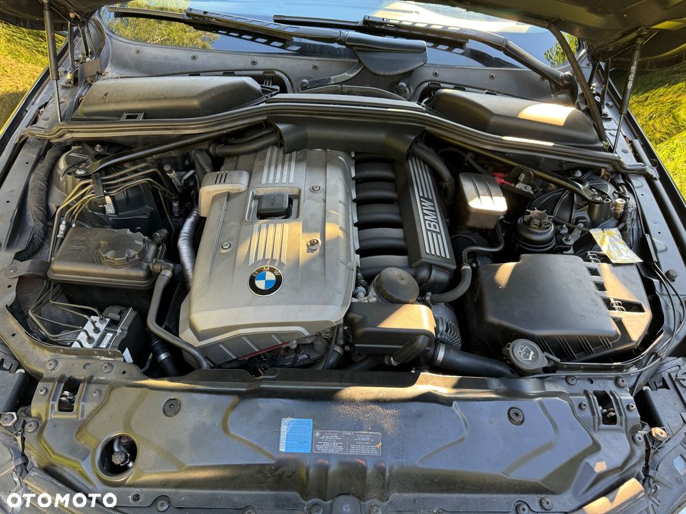 BMW Seria 5 525i - 18