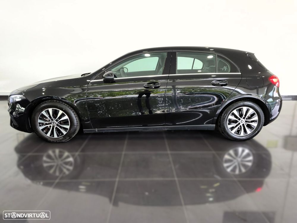 Mercedes-Benz A 200 Standard - 2