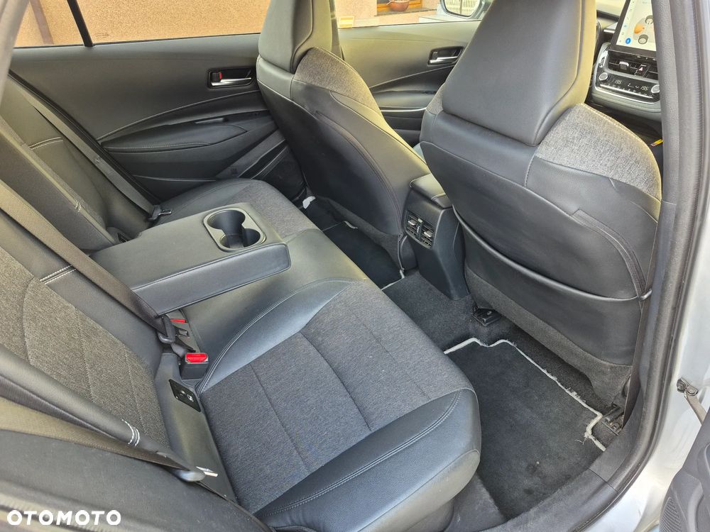 Toyota Corolla TS Kombi 22 - 8