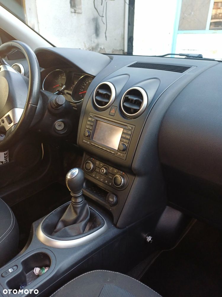 Nissan Qashqai - 4