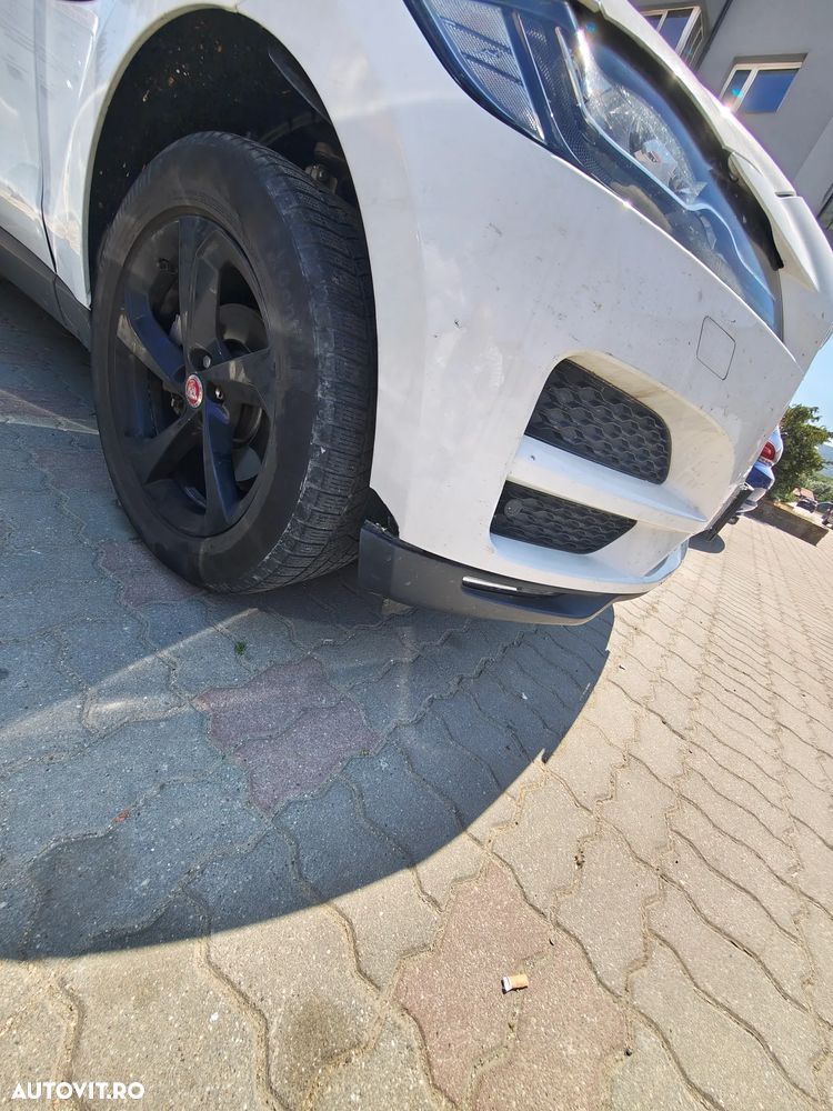 Jaguar F-Pace 20d AWD Pure - 7