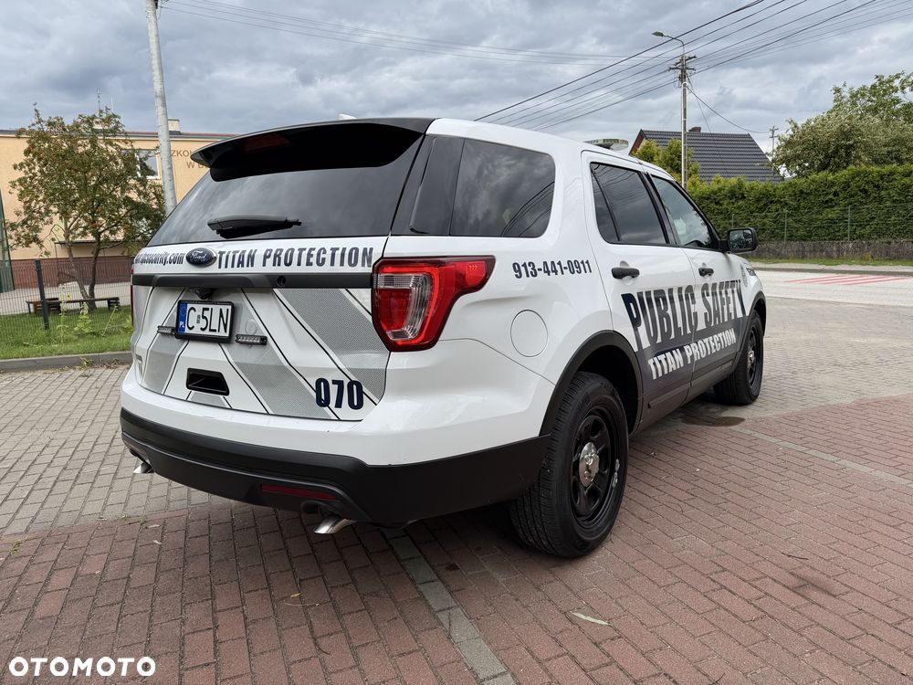 Ford Explorer - 4