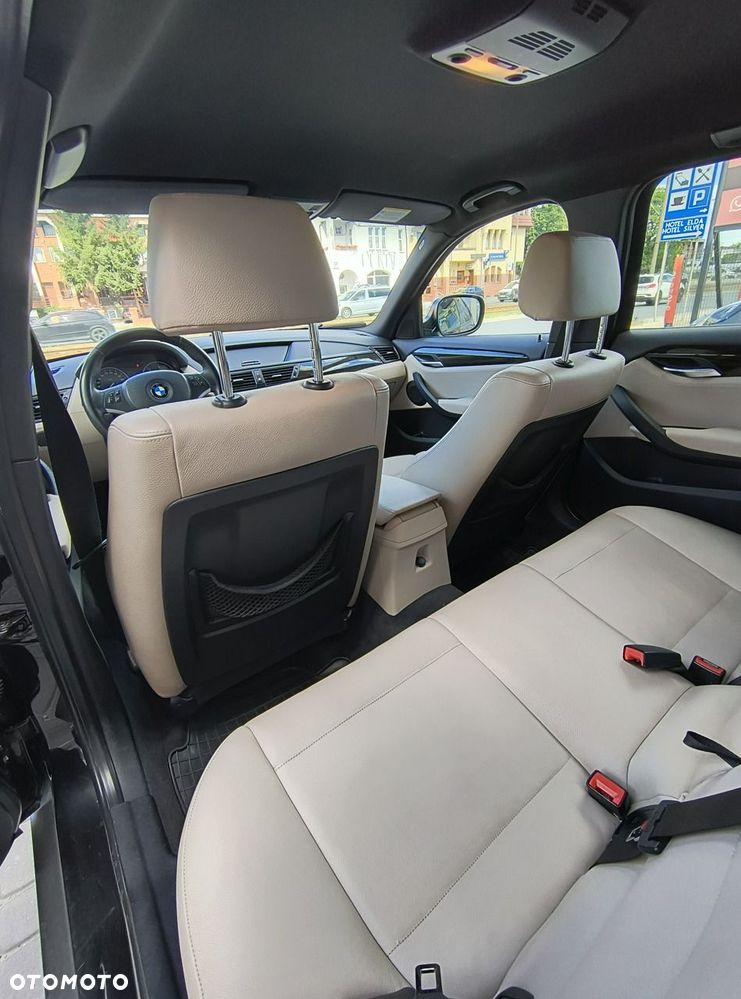 BMW X1 xDrive20d - 14