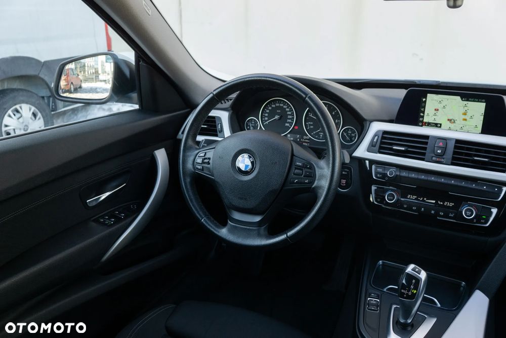 BMW 3GT 318d - 16