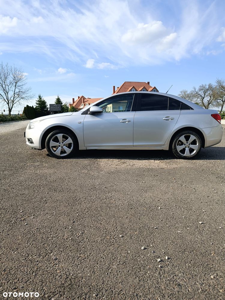 Chevrolet Cruze 1.8 LT - 8