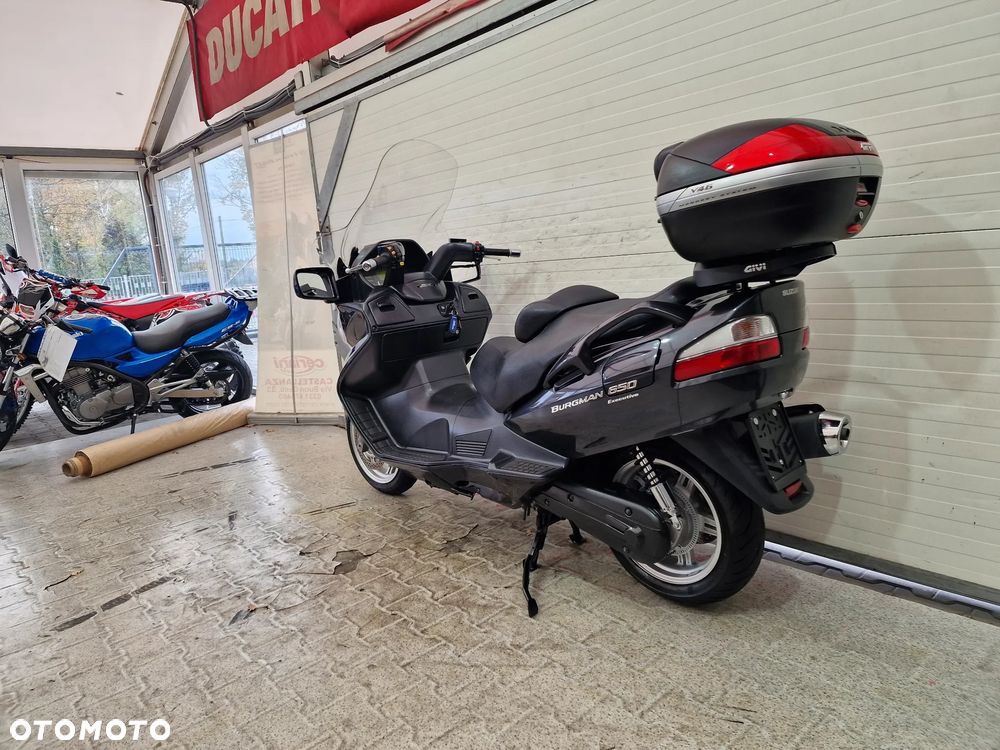 Suzuki Burgman - 7