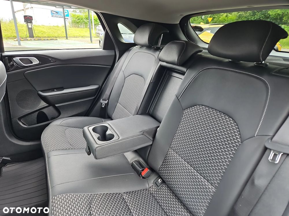 Kia Ceed 1.5 T-GDI Tribute DCT - 16