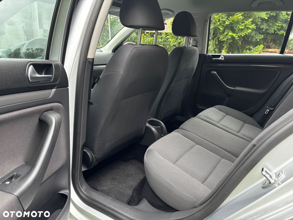 Volkswagen Golf 1.9 TDI DPF Trendline - 11