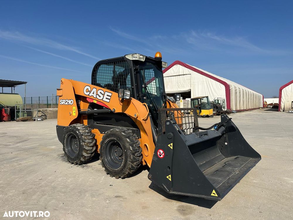 Case SR 210 LOADER - 1