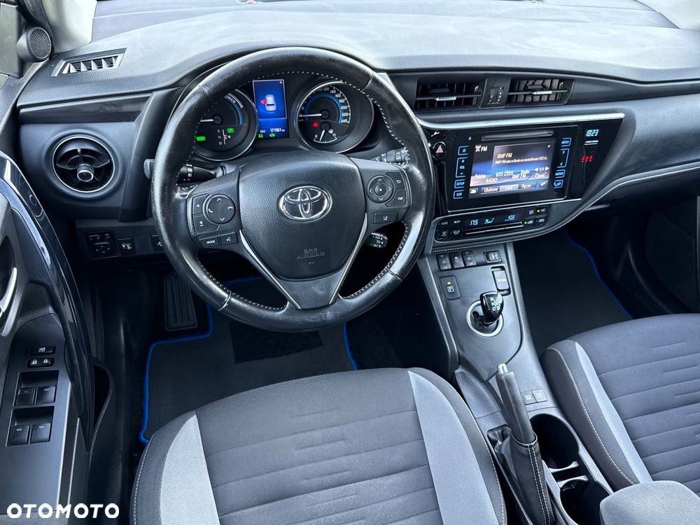 Toyota Auris - 8