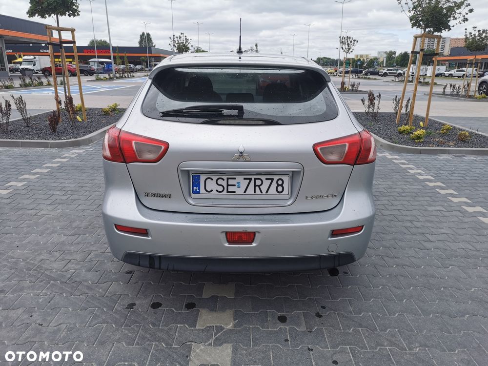 Mitsubishi Lancer - 6