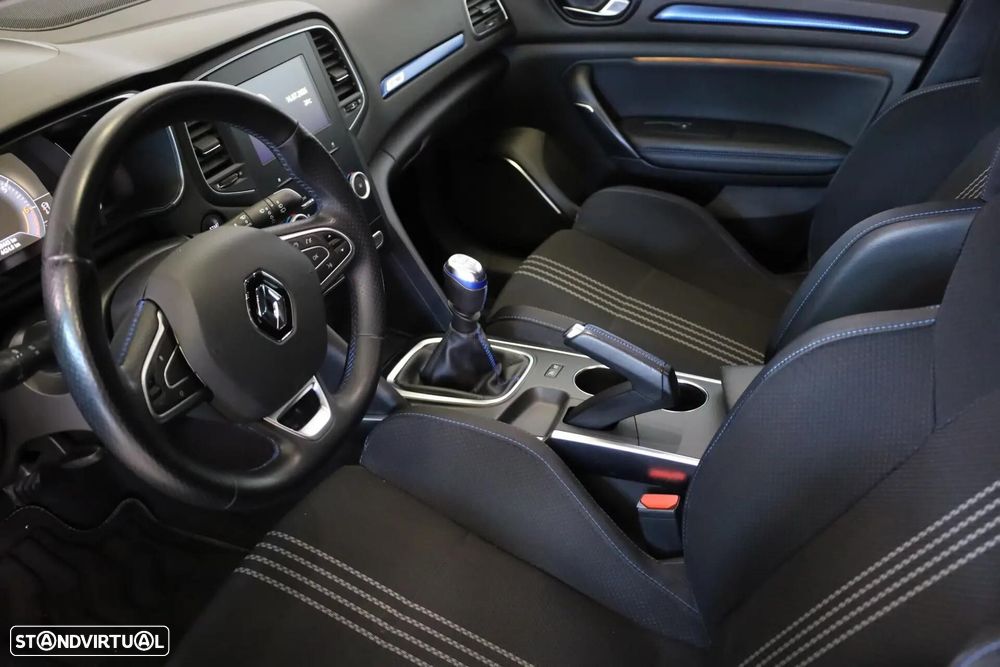Renault Mégane Sport Tourer 1.2 TCE GT Line - 28