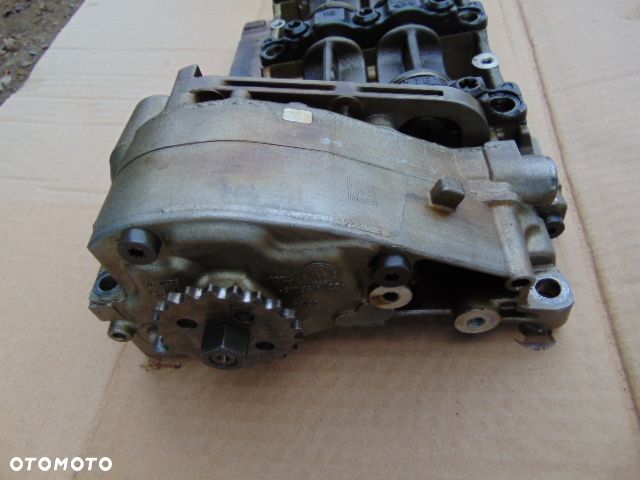 pompa oleju bmw e90 e91 318i 320i e81 e87 118i 120i N43B20A - 2