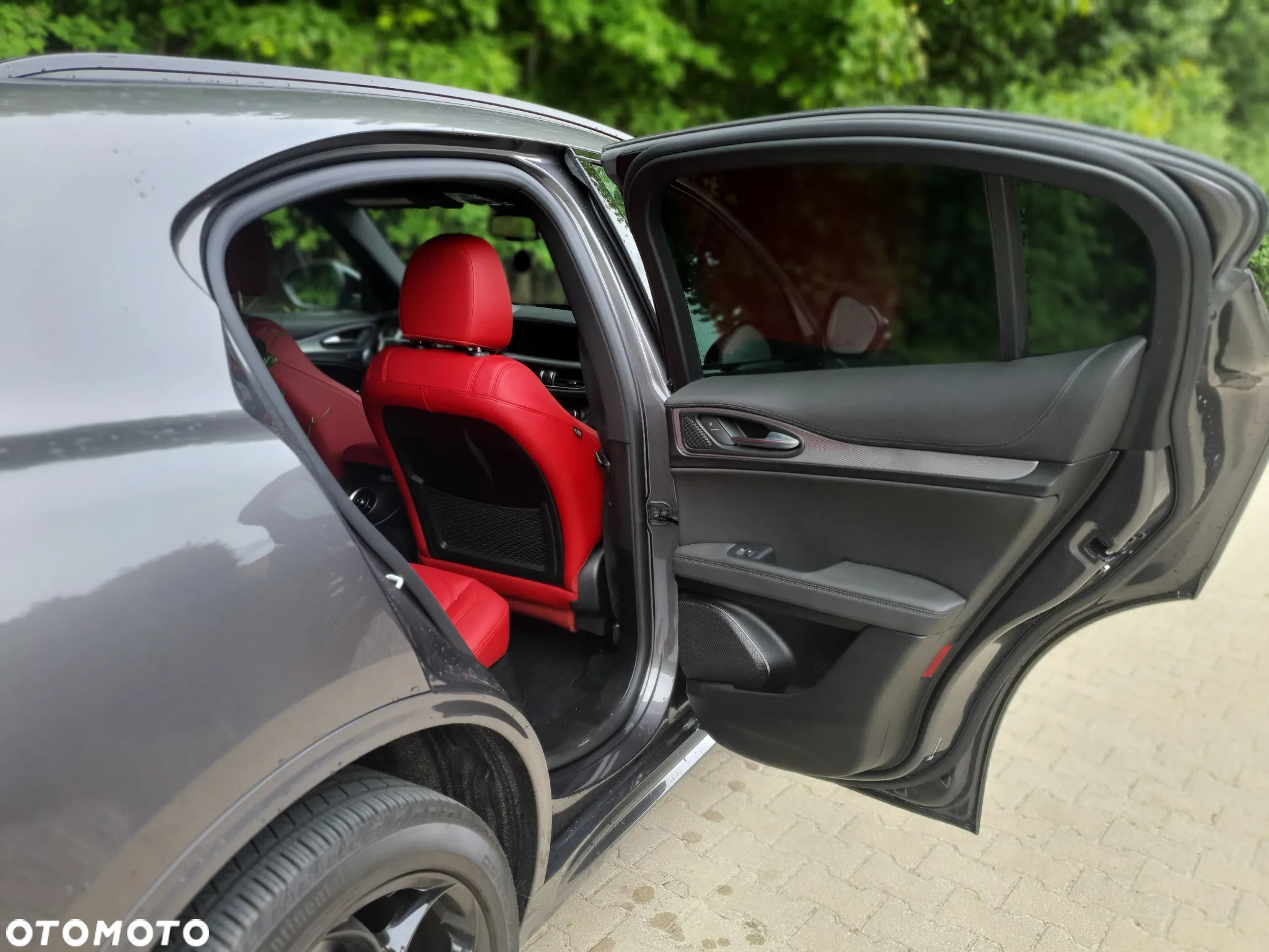 Alfa Romeo Stelvio 2.0 Turbo 16V AT8-Q4 Veloce - 23