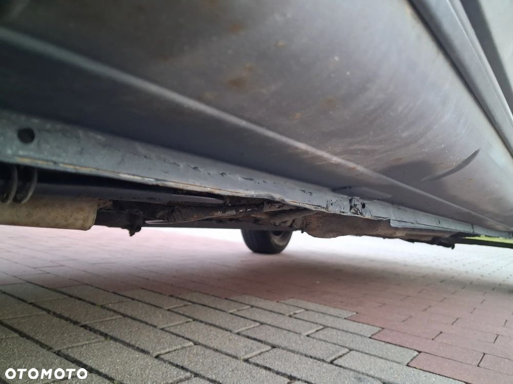 Volkswagen Golf 1.6 CL TD - 5