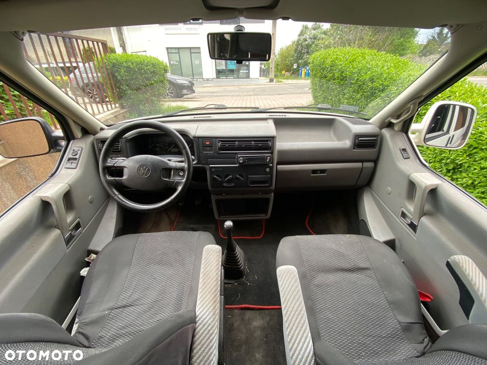 Volkswagen Transporter - 11