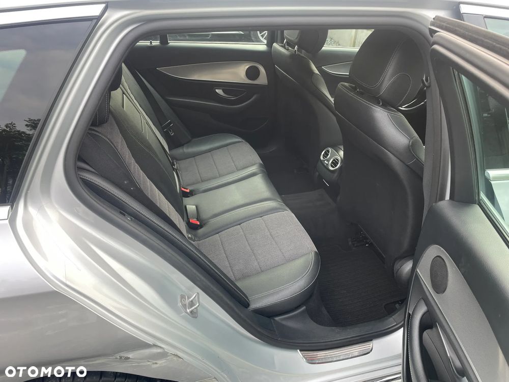 Mercedes-Benz Klasa E 220 d 9G-TRONIC Avantgarde - 17