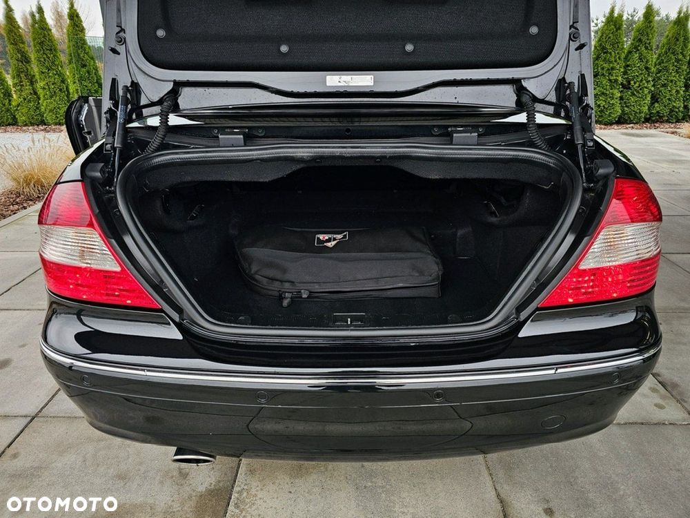 Mercedes-Benz CLK - 33