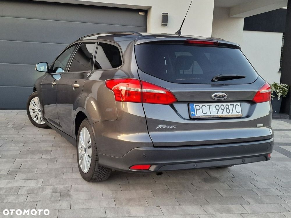 Ford Focus - 27