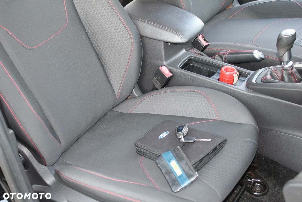 Ford Focus 1.0 EcoBoost ST-Line Black ASS - 16