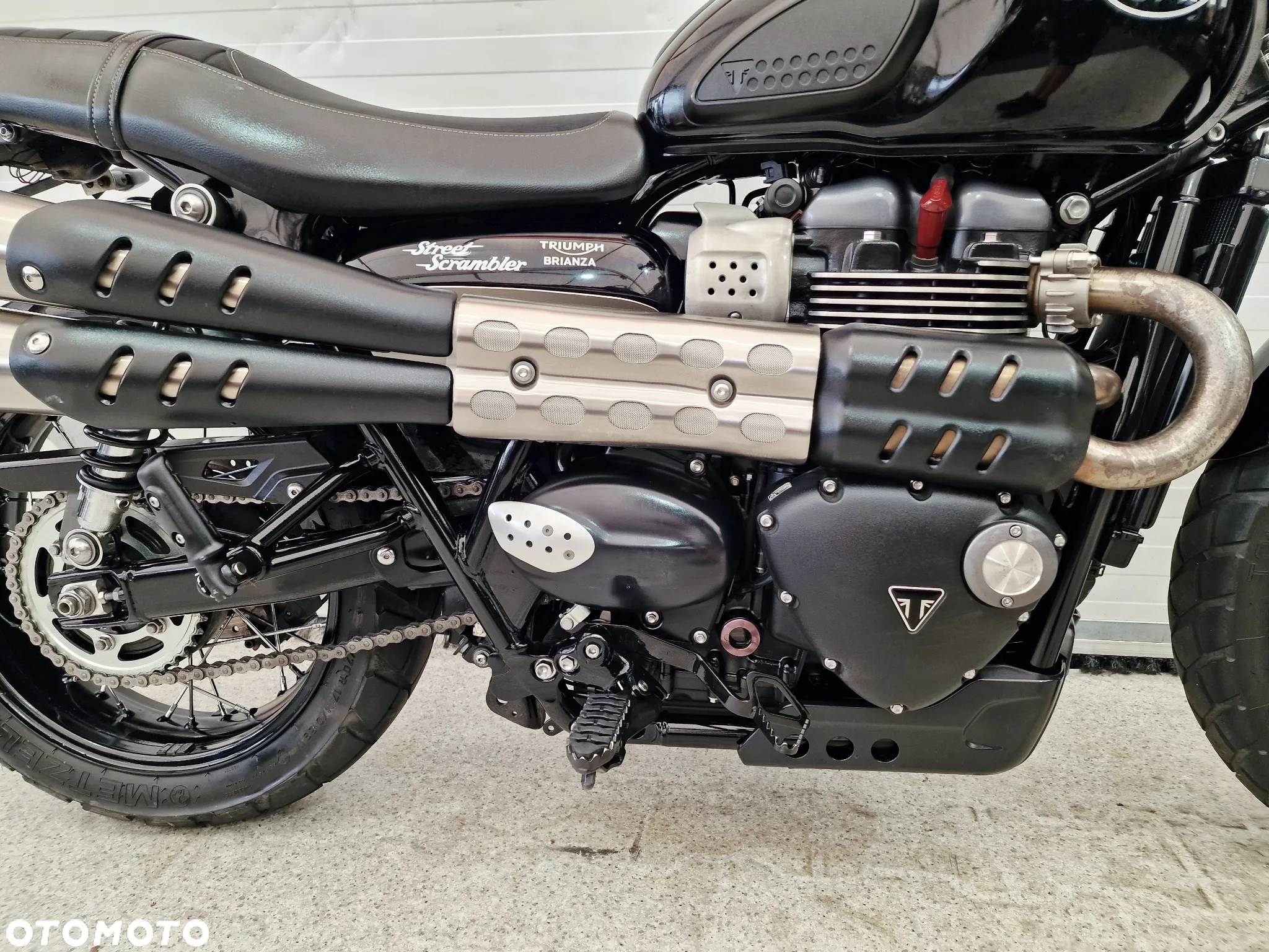 Triumph Scrambler - 25
