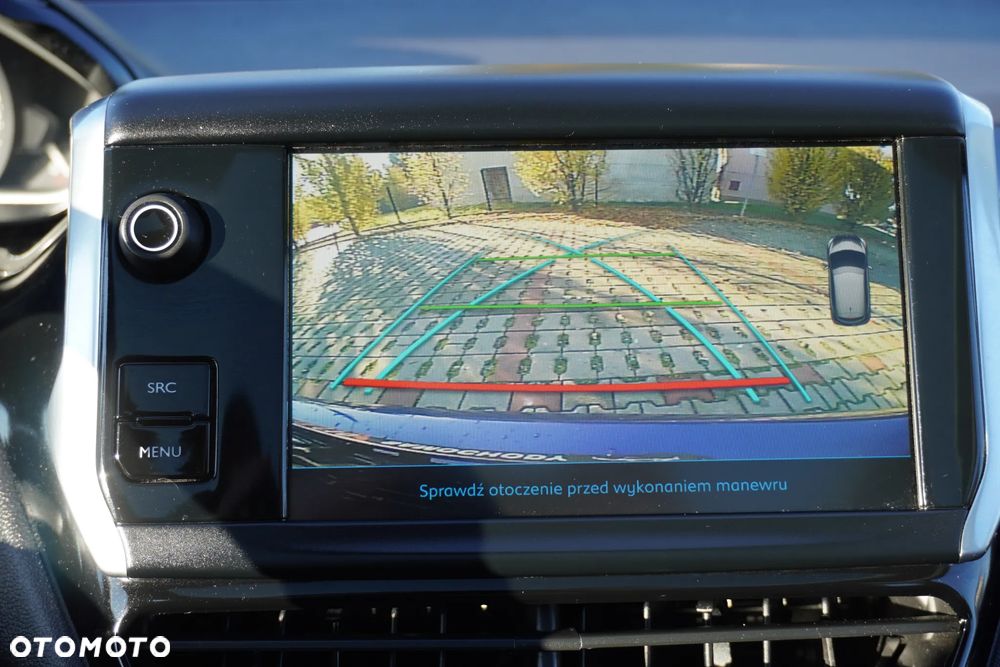 Peugeot 208 1.2 PureTech Allure - 23