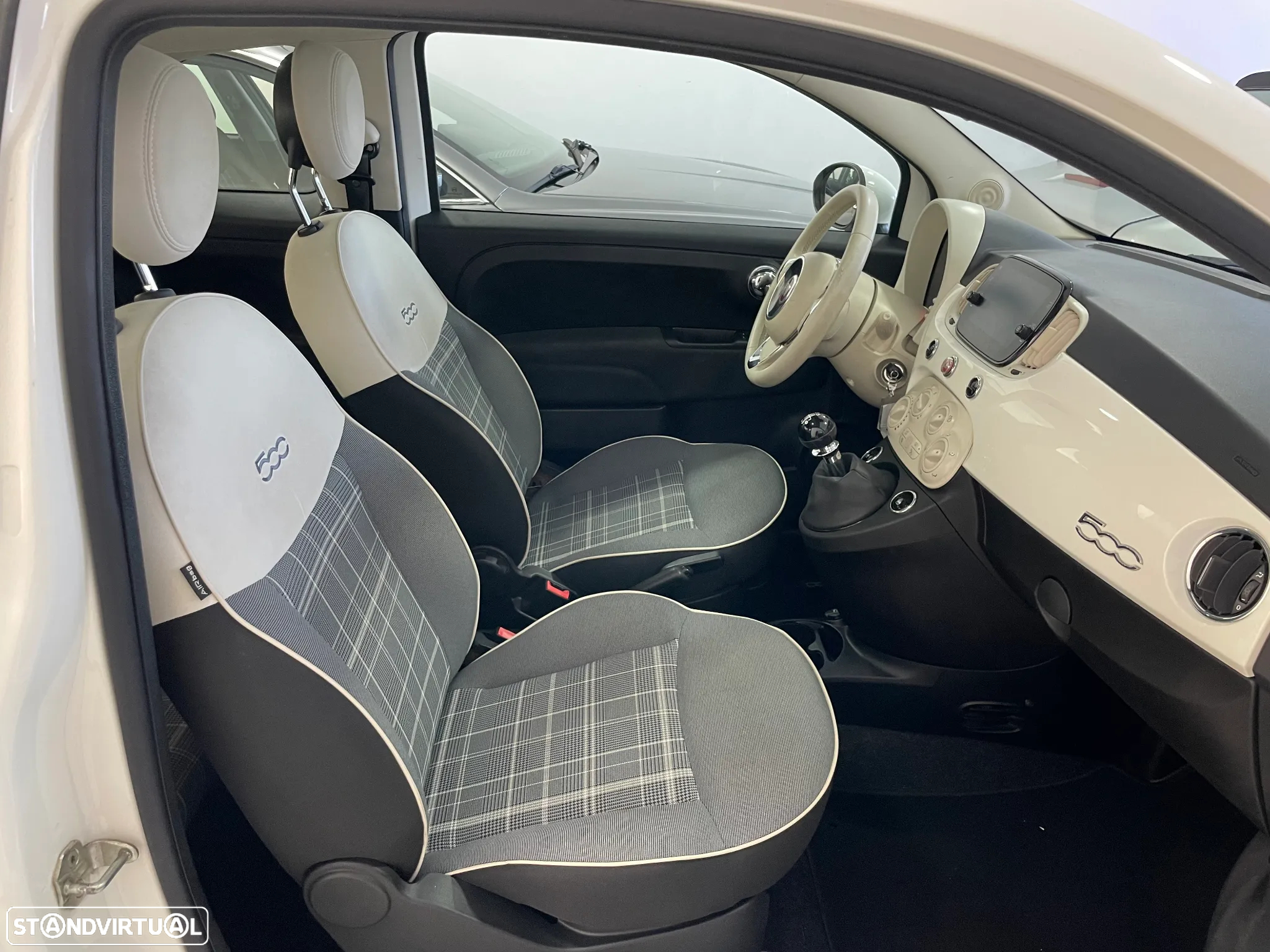 Fiat 500 1.0 Hybrid Lounge - 11