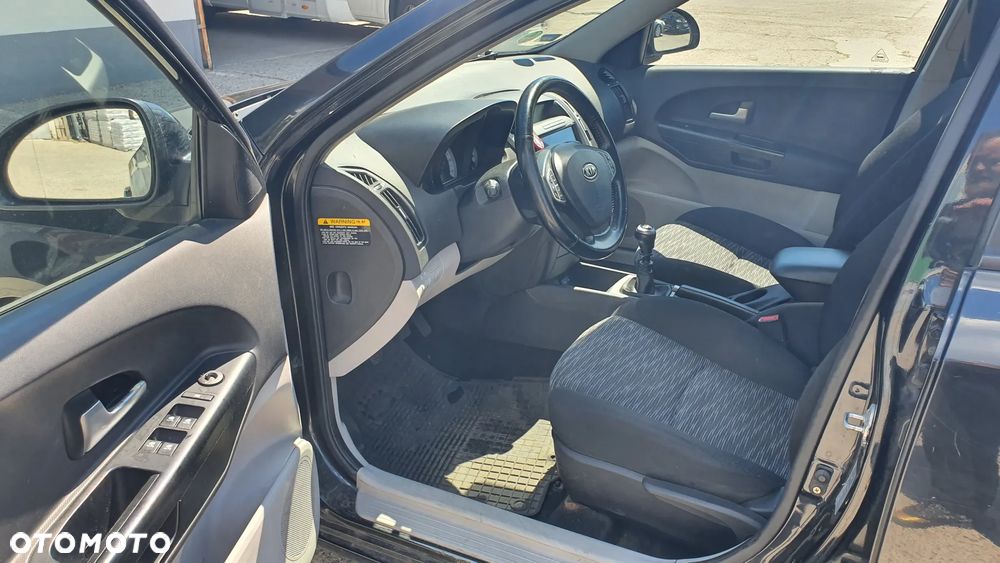 Kia Ceed 1.6 Crdi Comfort - 5