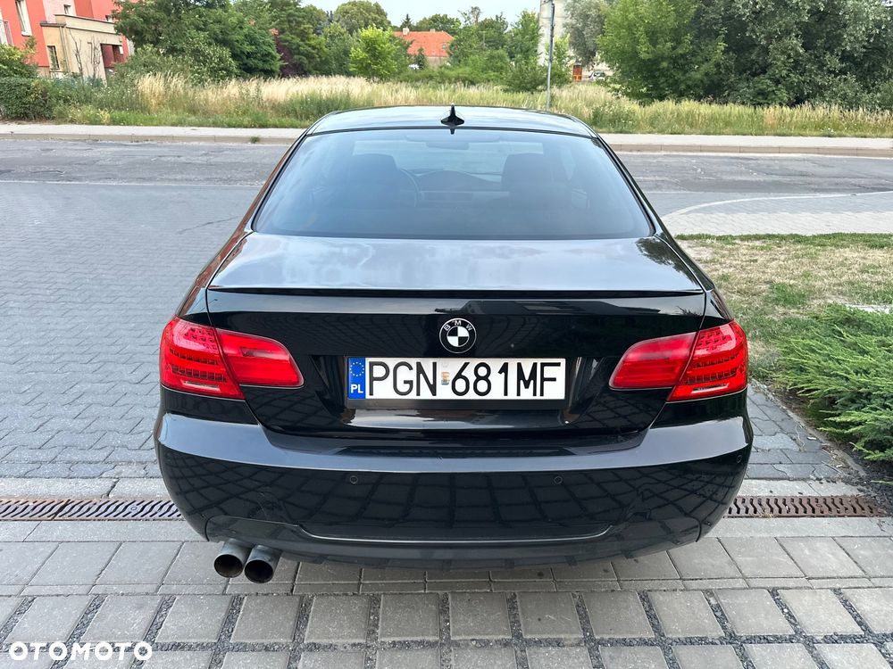 BMW Seria 3 320i - 5