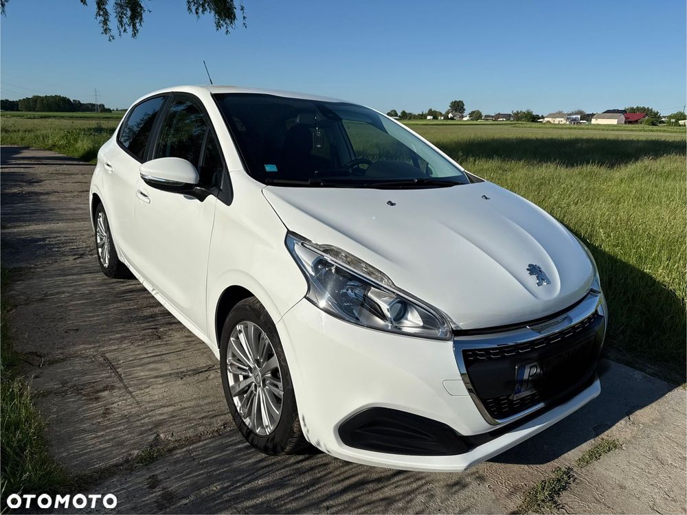 Peugeot 208 - 2
