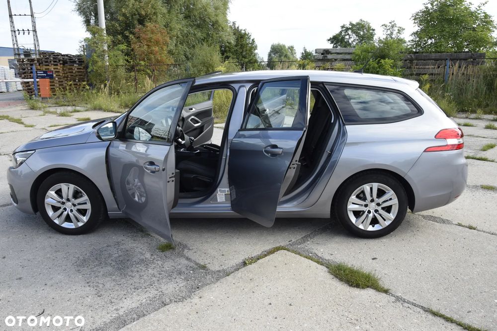 Peugeot 308 - 7