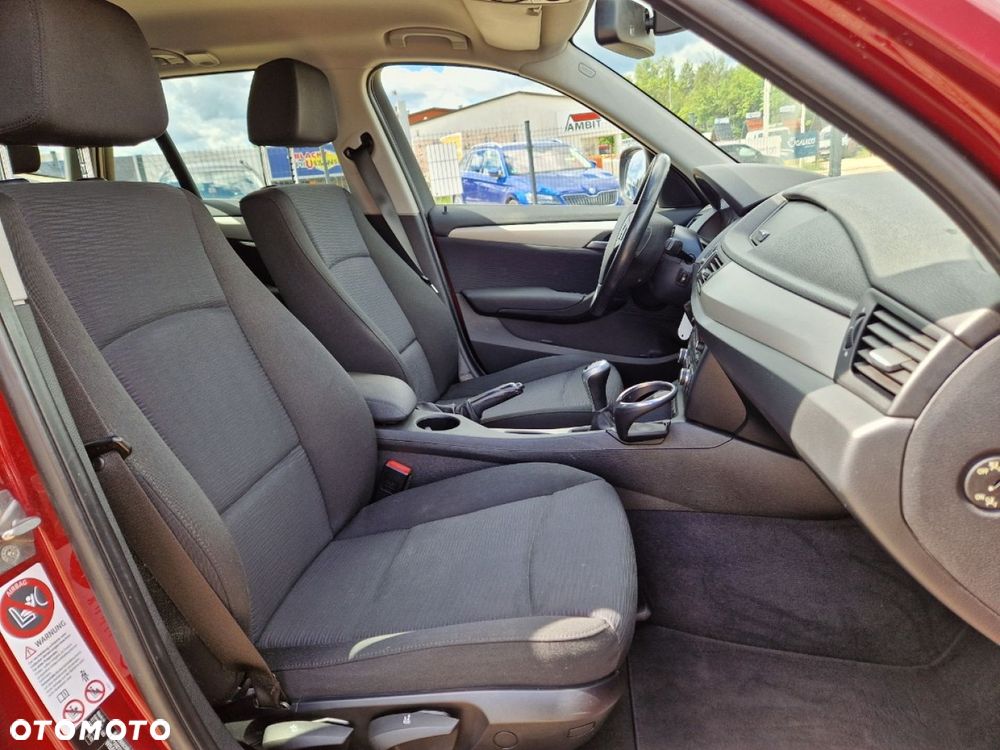 BMW X1 xDrive18d Sport Line - 18